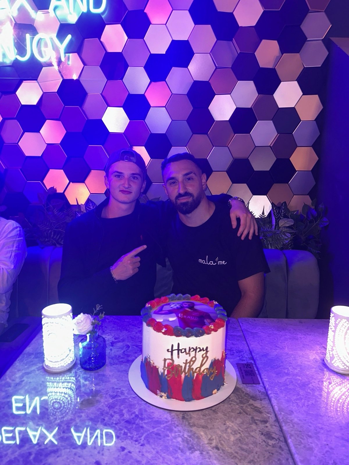 Menschen bei mala'me Lounge Kassel – Bild 1